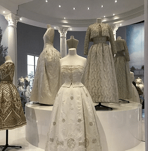 christian dior dress museum