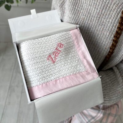 Ziggle personalised white cellular baby blanket with pink trim Personalised Baby Blankets 2