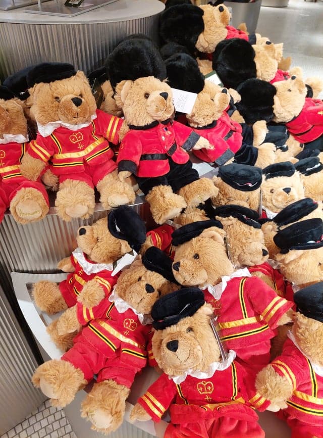 royal teddy bears