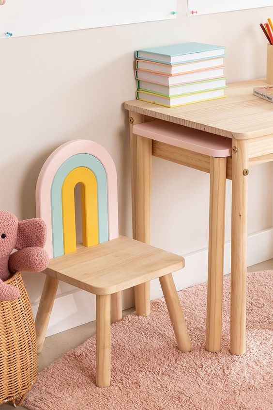 baby chair and desk