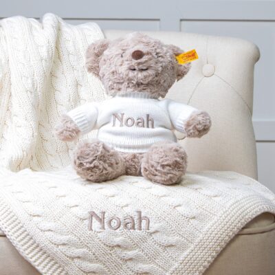 Personalised Toffee Moon luxury cable baby blanket and Steiff honey bear gift set 2